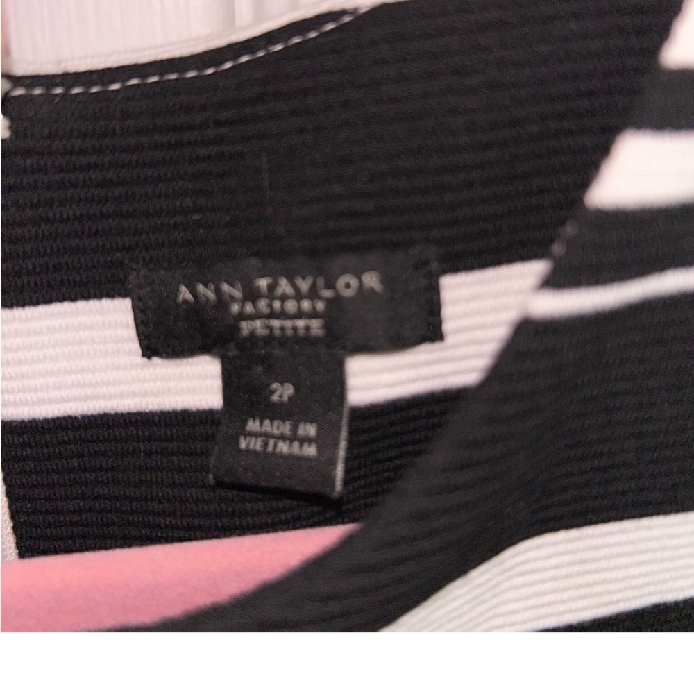 EUC Ann Taylor loft Petite midi dress - Picture 4 of 5